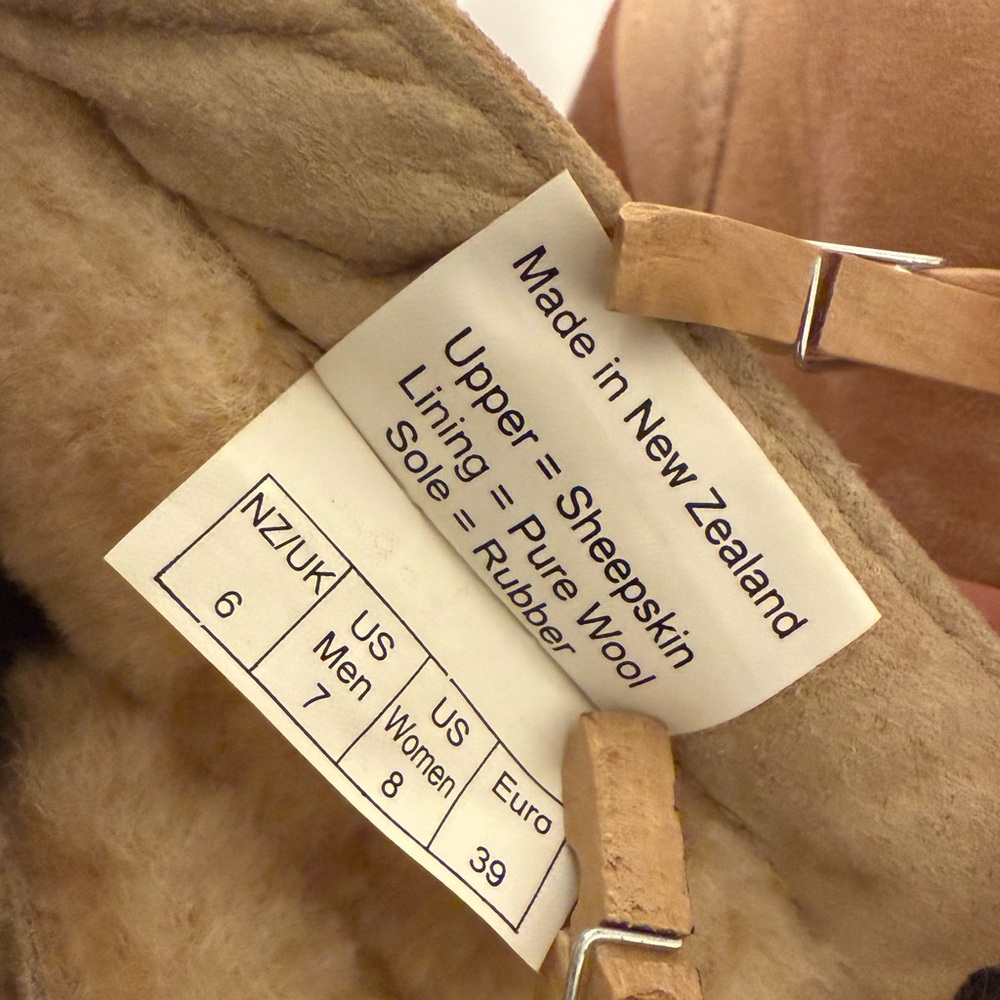 ✨RARE ✨Canterbury Sheepskin Super-tread Lace-Up Ankle Boots Sand Suede - Picture 16 of 16